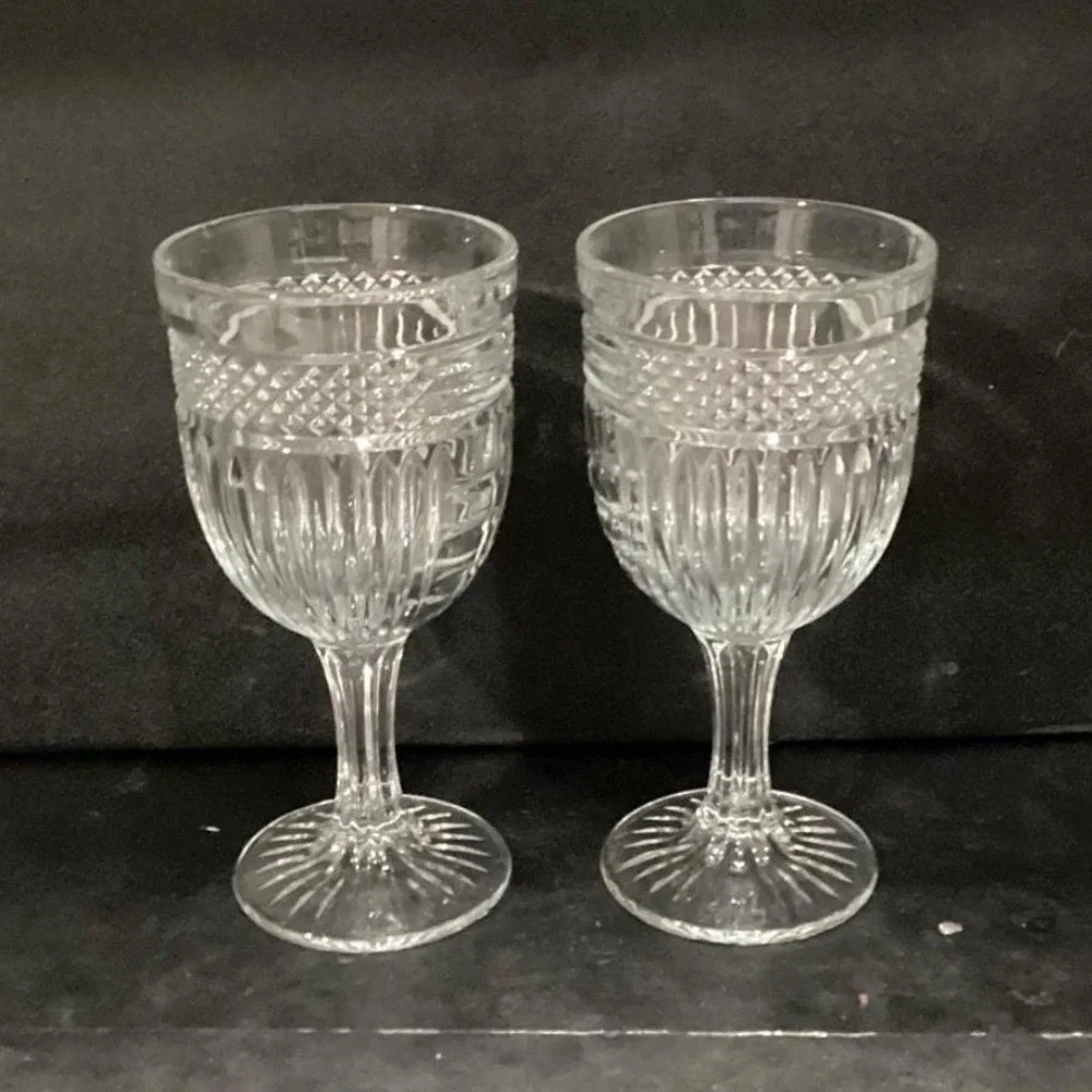 Libbey Radiant Clear Wine Glasses,‎ Set of 2, Vintage Stemware, Water Goblets